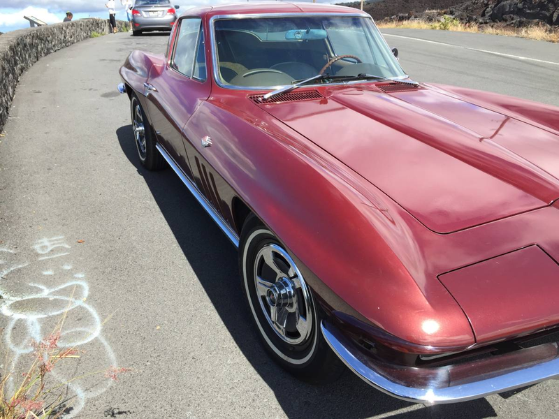 Illustration for article titled At $49,000, Would You Say Aloha to This 1966 Chevrolet Corvette Sting Ray?